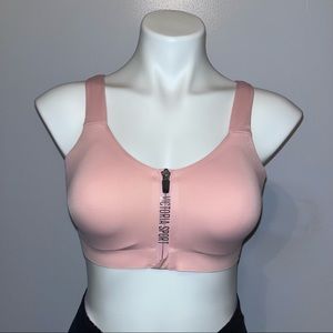 Victoria sport sports bra